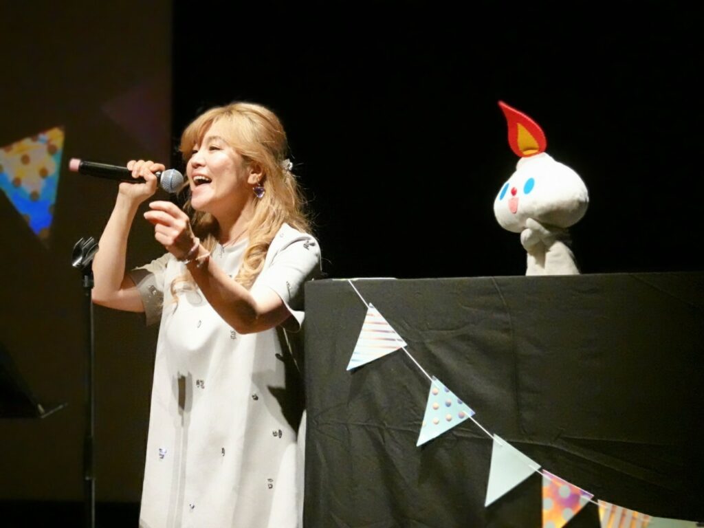 祐彩（ゆうせい）のライブ絵本公演　ルーミー登場！