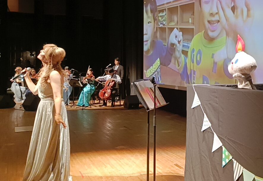 絵本×歌手ライブ×親子の合唱の体験、ライブ絵本ルーミーパーク